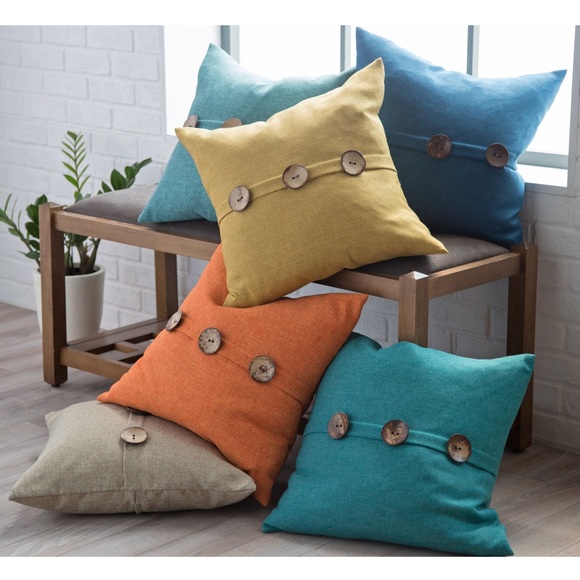 🚫Sold🚫 Marlo Lorenz Button Accent Pillow Navy - Picture 7 of 8